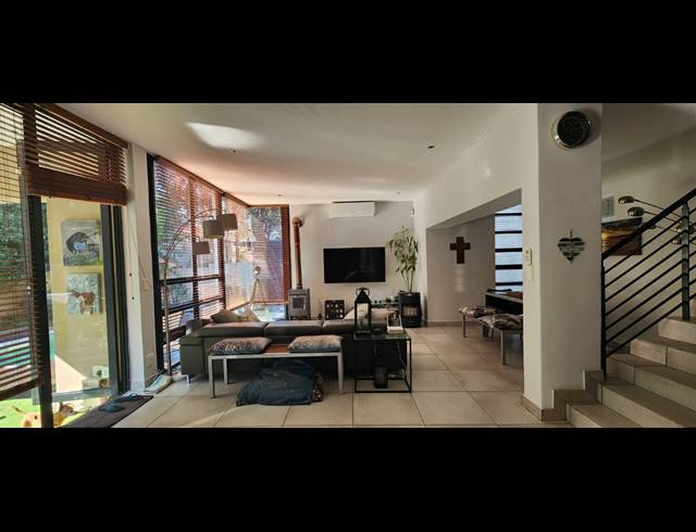 3 BEDROOM CLUSTER FOR SALE IN NORTH RIDING